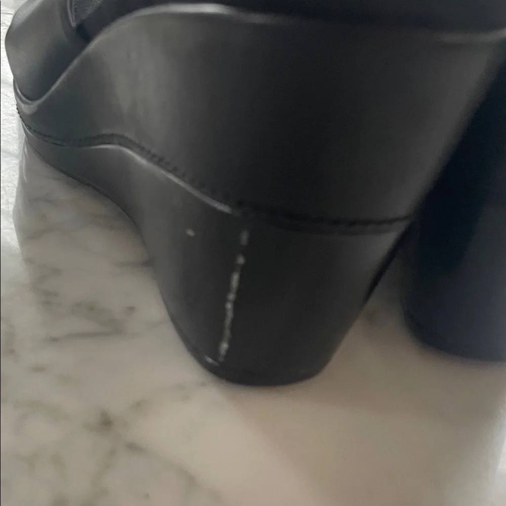 AEROSOLES Black Wedge Slides size 9 - Picture 7 of 9